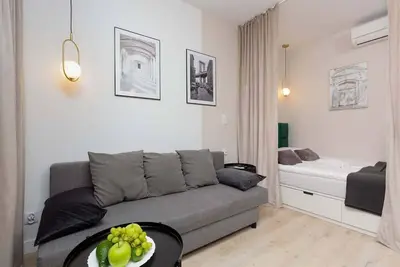 Image de Targowa 10 | Air-conditioned Studio | Metro 350 m