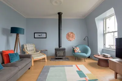 Image de A contemporary holiday apartment ideal for couples, families with older children and golfers.