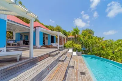 Image de Beautiful Craft Villa with Views of the Harbour