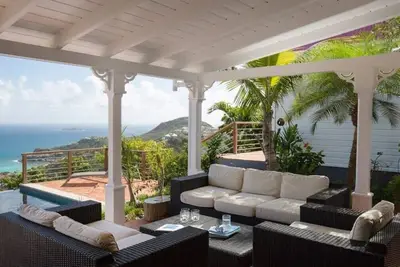 Charming Hillside Villa in Lurin