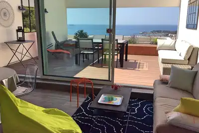 Image de bandol  32 Katikias, climatisé, 2 ch, terrasse vue mer 180°