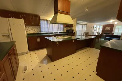Image de Spacious & Private, Five Acre Home Just Off I-95