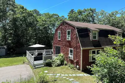 Image de Less than 10 minutes from several beaches