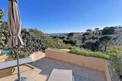 Image de Maison T3 - 4 personnes - Vue mer - Piscine résidence - Climatisation - WiFi - Proche plage -. . .