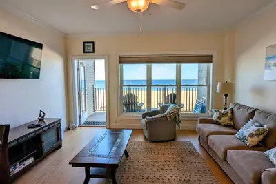 Image de Ocean front single bed room condo