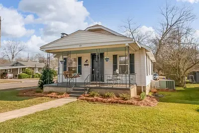 Image de Whistlestop Retreat-a 2br/1ba Cottage Sleeps Six