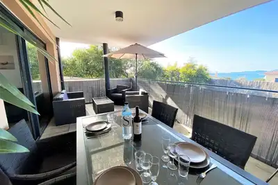 Image de Appartement Contemporain 3 Pièces avec Terrasse - 6 Couchages