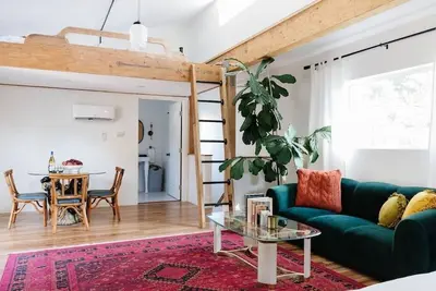 Image de Downtown Penthouse Loft | Panther Lounge