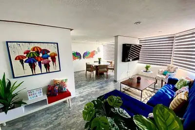 Image de Huge. Full Apartment 100% Remodeled Expo Area