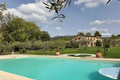 Image de Exclusive Farmhouse with Pool in Large Green Park - 4/9 Guests