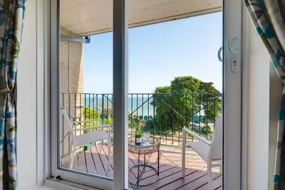 Image de Crawshay Court, Langland