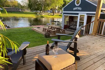 Image de Lake Life Retreat in Decatur Michigan on Lake of the Woods near Sister Lakes