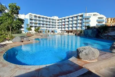 Image de Holiday Apartment in Sunny Golf Del Sur, Tenerife.
