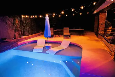 Image de Your favorite getaway in the Nw Valley! ! New pool with sun shelf and Spa