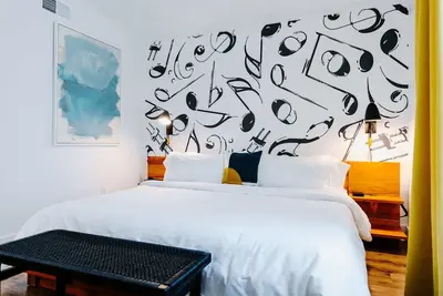 Image de Songwriter's Suite: Luxe Music Row Stay!