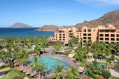 Spectacular Views! Luxurious Deluxe Studio Suite at The Islands of Loreto