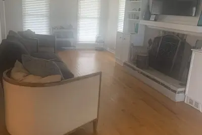 Image de Relaxing Golf Course View with wrap around porch.