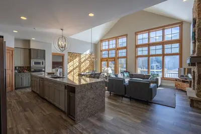 Image de Ski-in/Ski-out Luxury 4 bed Penthouse at Keystone