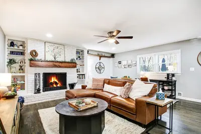 Image de 3 Miles to Braves + Pickleball + Fire pit + Ev charger