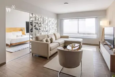 w* | Spacious and Classy 2br in Miraflores