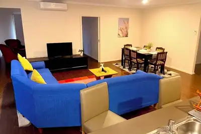 Image de 4 Bedroom beautiful bungalow in Williams Landing