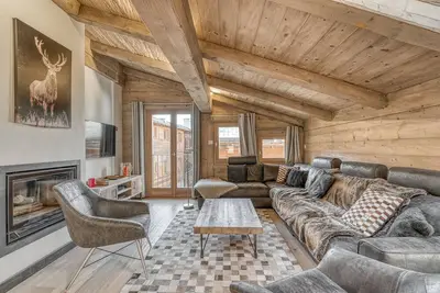 Image de Equinox Résumé:<br>Equin