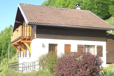 Image de chalet  bien situé géographiquement, vue sur la montagne