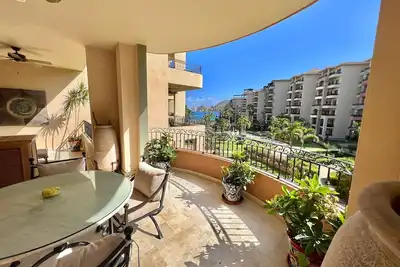 Image de Premium Ocean Views - Great Location - Private Terrace - 1406