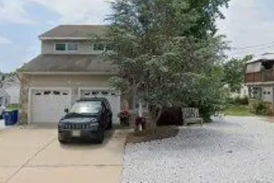 Image de Remodeled beachhouse w/ fireplace, & pool