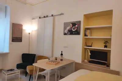 Al Regina, Smart Studio In San Donato Torino. Free Parking.