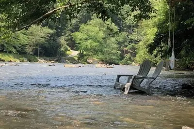 Image de Deer Dreaming Cabin on the Coosawattee River