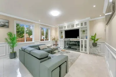 Image de Luxe Puget Sound Private Getaway in Burien!