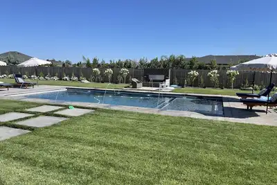 Image de Luxury Home with Pool in North Chico