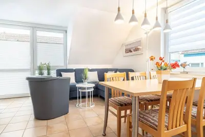 Image de Modern vacation apartment in first row on the beach with balcony in Zingst - Residence