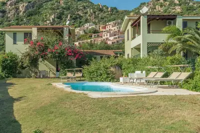 Image de Agréable appartement pour 4 personnes avec piscine, climatisation, terrasse et animaux admis