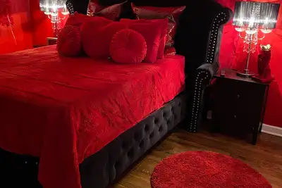 Image de 18 min awy frm ✈️ Cozy residential home. Free Prking