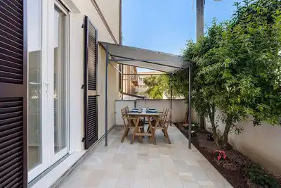 Image de Appartamento 2 près de la plage avec Wi-Fi et Jardin