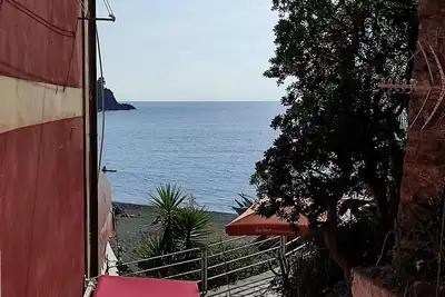 Image de Appartement accueillant les animaux domestiques 'bilocale con il mare dentro' avec vue sur la mer