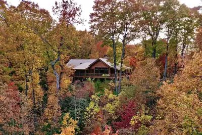 Image de Private Mountain Log Home