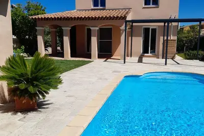Image de Villa avec piscine à 10 mn à pied de la plage