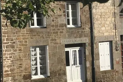 Image de Charming and Spacious Traditional Village House