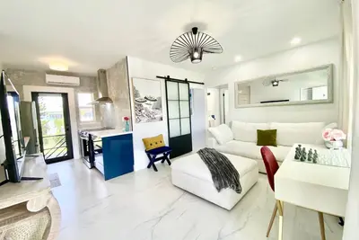 Winterhaven At The Carrington- 2 Bedroom 1 Bath Apartment-50% off Monthly rental