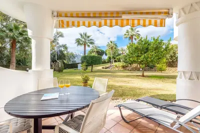Image de Lovely holiday apartment with garden view | Jardines de Calahonda I