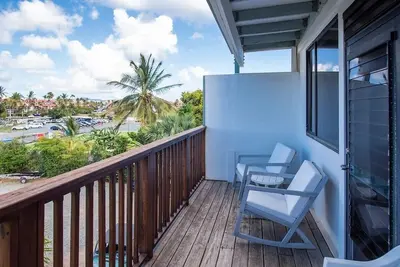 Image de Blue Horizon, One - Walk to beach & Restaurants.