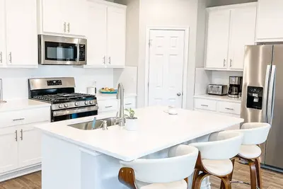 Image de Bright & Modern East Austin Home w/ beautiful yard near Tesla, Aus & Breweries