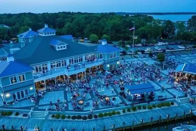 Image de Charming Condo-Tucked in Quiet Marina Village