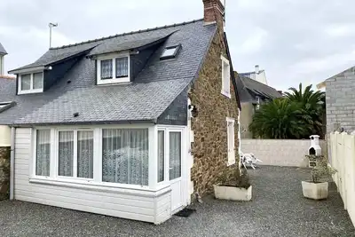 Image de Maisonnette avec Wifi à 150m au centre-ville de Perros-Guirec