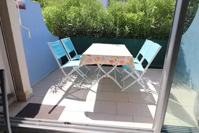 Image de Beau studio cabine classé 1 étoile rez-de-chaussée piscine parking