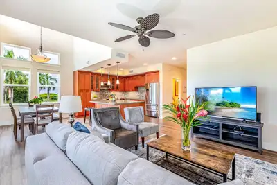 Image de Luxe townhome with lanai, on-site pool/hot tub/gym/golf, central Ac, & fast WiFi
