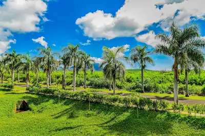 Image de Luxe, 2-Level Condo with Mountain View, Lanai, WiFi & On-Site Pool/Hot Tub/Golf